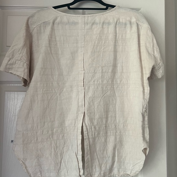 Mountain Hardwear Button Down Short Sleeve Cream Shirt Medium - Picture 4 of 5